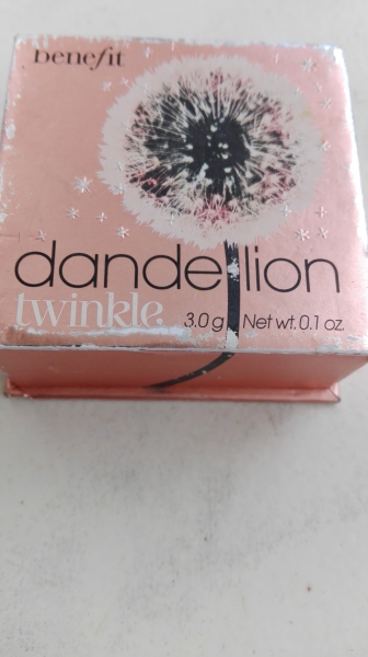 Dandelion Twinkle Highlighting Powder by Benefit Dandelion Twinkle Highlighting Powder by Benefit