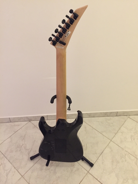 Jackson Pro Series Dinky DK7-M Electric 7-String Guitar Jackson Pro Series Dinky DK7-M Electric 7-String Guitar