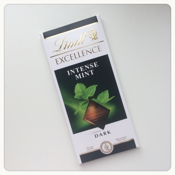 Lindt Intense Mint Chocolate Lindt Intense Mint Chocolate