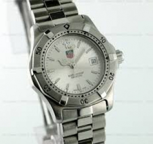 tag heuer women's professional 200 meters