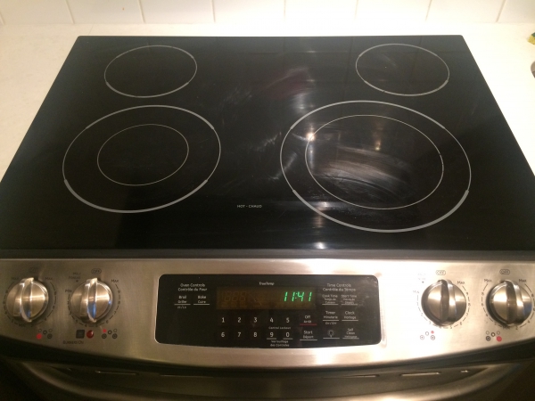 General Electric Electric Oven and Hob Model JCS630 General Electric Electric Oven and Hob Model JCS630
