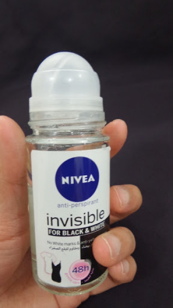 NIVEA Invisible for Black and White 48H Anti-Perspirant Deodorant NIVEA Invisible for Black and White 48H Anti-Perspirant Deodorant