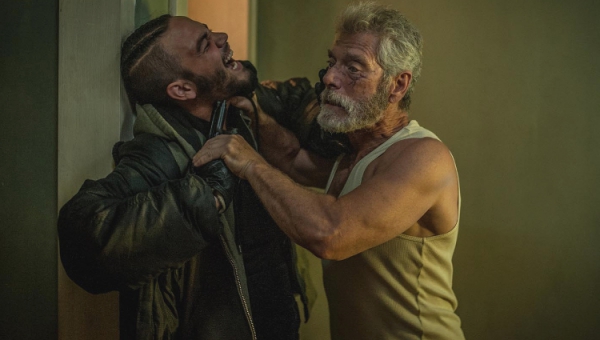Don't Breathe - Horror Movie (2016) Don't Breathe - Horror Movie (2016)