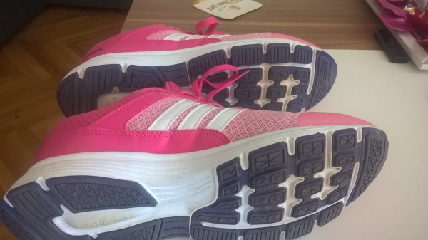 women's cloudfoam vs city running shoes