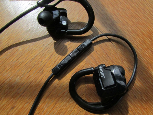 ... Jabra Step Wireless: Jabra Step Wireless Bluetooth Earbuds (with Mic) Review ...