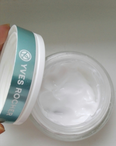 Yves Rocher Hydra Vegetal 24 H Intense Hydrating Gel Cream Yves Rocher Hydra Vegetal 24 H Intense Hydrating Gel Cream