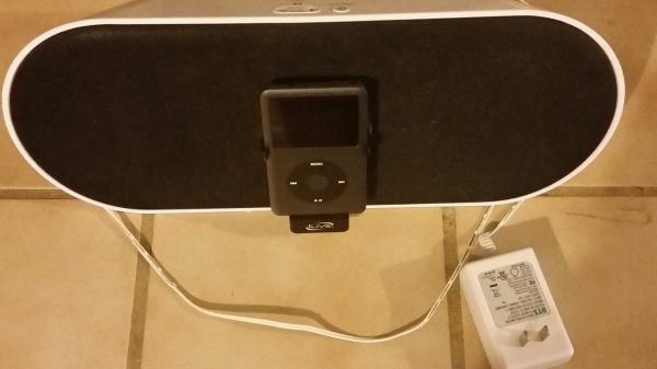 iLive Portable Ipod Player iLive Portable Ipod Player