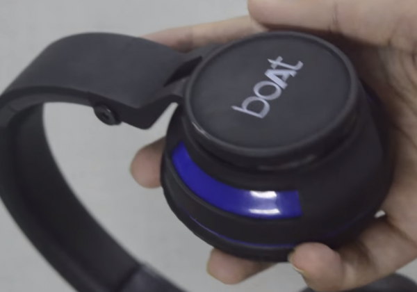 Boat Rockerz 350 Bluetooth Headphones Boat Rockerz 350 Bluetooth Headphones