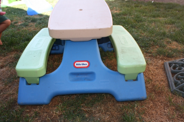 Little Tikes Easy Store Jr Play Table-Blue Green Little Tikes Easy Store Jr Play Table-Blue Green