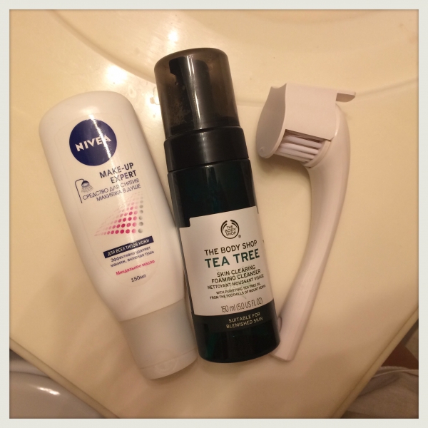 Shiseido Cleansing Massage Brush Shiseido Cleansing Massage Brush