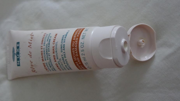 Nuxe Reve de Miel Hand & Nail Cream Nuxe Reve de Miel Hand & Nail Cream