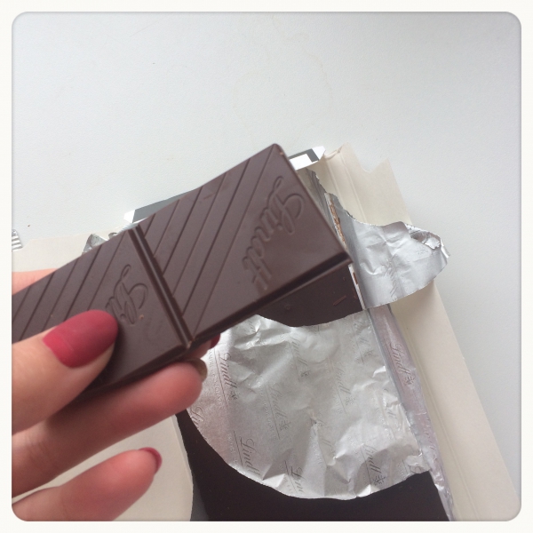 Lindt Intense Mint Chocolate Lindt Intense Mint Chocolate