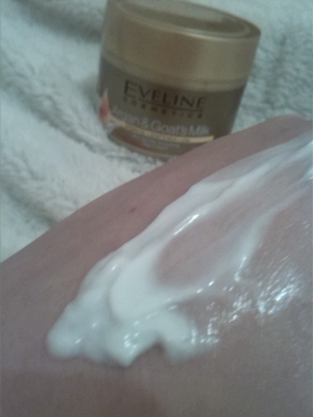 Eveline Cosmetics Anti Wrinkle Smoothing Day Cream Eveline Cosmetics Anti Wrinkle Smoothing Day Cream