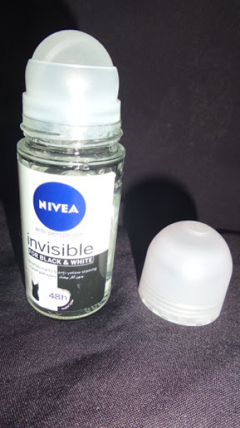 NIVEA Invisible for Black and White 48H Anti-Perspirant Deodorant NIVEA Invisible for Black and White 48H Anti-Perspirant Deodorant