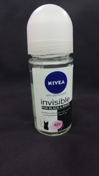 NIVEA Invisible for Black and White 48H Anti-Perspirant Deodorant NIVEA Invisible for Black and White 48H Anti-Perspirant Deodorant
