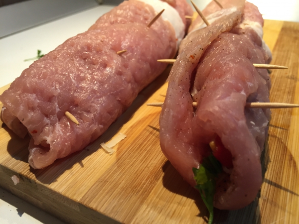 Pork roulade stuffed with peppers and cheese recipe Pork roulade stuffed with peppers and cheese recipe