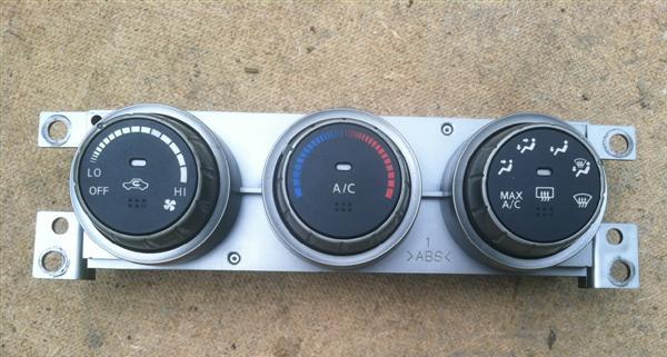 05 Altima Climate control AC panel switch 13M293 replacement 05 Altima Climate control AC panel switch 13M293 replacement