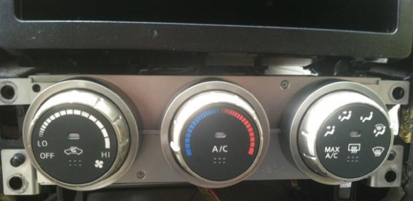 05 Altima Climate control AC panel switch 13M293 replacement 05 Altima Climate control AC panel switch 13M293 replacement